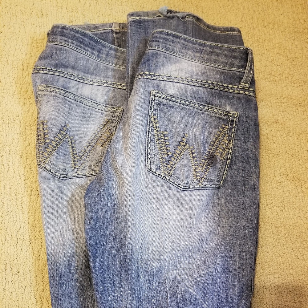 Wrangler Womens Shilo Blue Jean's Size 6